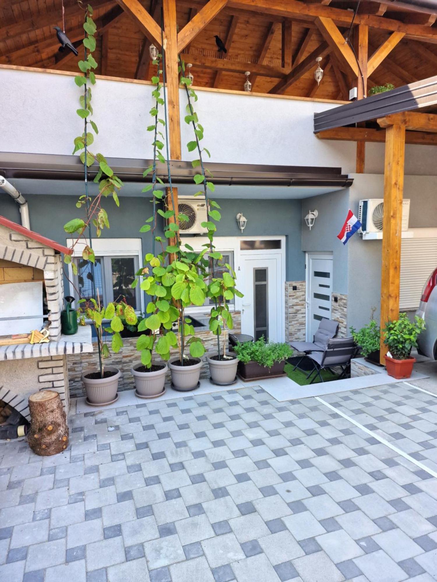 Studio Apartman Lorena Lägenhet Zagreb Exteriör bild
