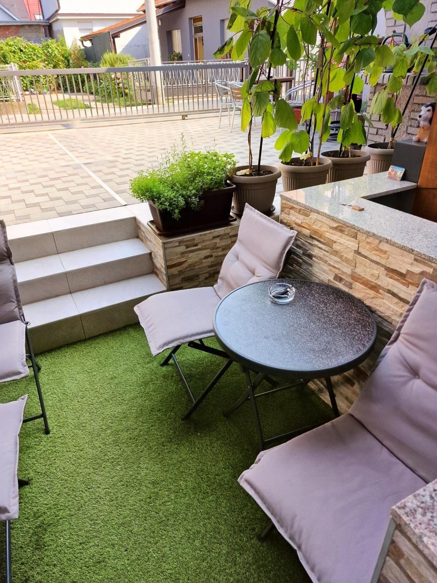 Studio Apartman Lorena Lägenhet Zagreb Exteriör bild